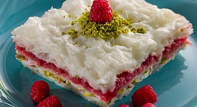 Ramazan Ayının Vazgeçilmezi Güllaç Tarifi