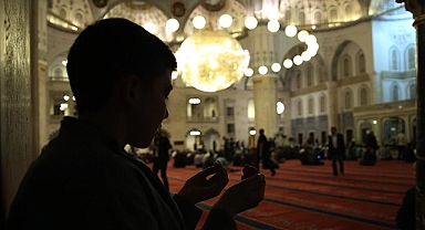 Ramazanın müjdecisi Berat Kandili idrak edilecek