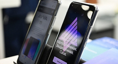 Rusya'nın 'iPhone Alternatifi' Telefonu, Bir Yılda 1000 Adet Bile Satamadı