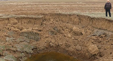 Sivasta 15 metre çapında obruk bulundu