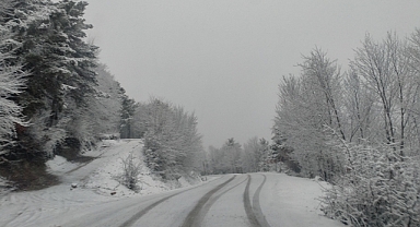 Tokat'ın yüksek kesimlerinde kar yağışı etkili oluyor