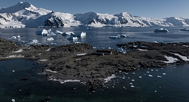Türk Bilim insanları Antarktika’da gelişen turizmin etkilerini araştırıyor