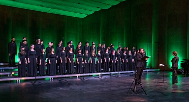 ABD’NİN ÖDÜLLÜ KOROSUNDAN “İSTANBUL’U DİNLİYORUM” 