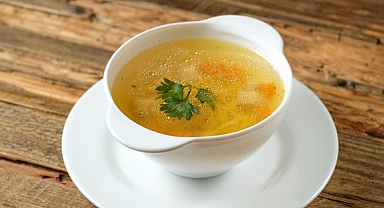 Basit bir sebze çorbası tarifi: