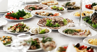 BAYRAMI HAFİF GEÇİRMENİZİ SAĞLAYACAK 10 ALTIN ÖĞÜN