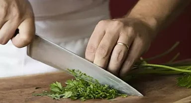 Bıçakla kesmek vitamin değerini düşürüyor! 