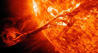 Bilim insanları, laboratuvarda ilk kez Güneş parlamaları üretti