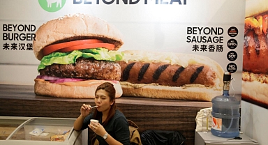 Bill Gates yine sentetik eti savundu: 