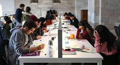  Depremden Etkilenen Öğrencilere Yönelik Akfen-TİKAV Burs Programı’na 108 bin 127 Başvuru Geldi 