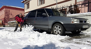 Doğu Anadolu'da kar yağışı sonrası soğuk hava etkisini artırdı