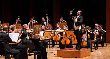 Dünyanın En Ünlü Kemancılarından Vengerov Depremzedeler İçin Çaldı