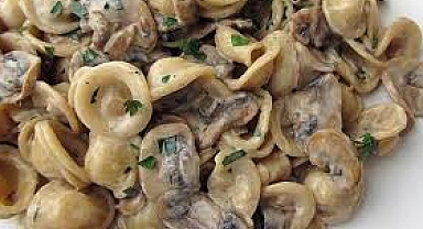 Evdeki malzemelerle lezzetli makarna tarifi