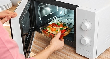 İKİNCİ KEZ ISITILDIĞINDA ZEHİRLEYEN GIDALAR!