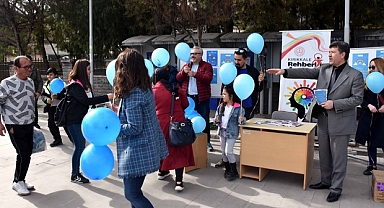 İlkokul öğrencileri atık malzemeleri 