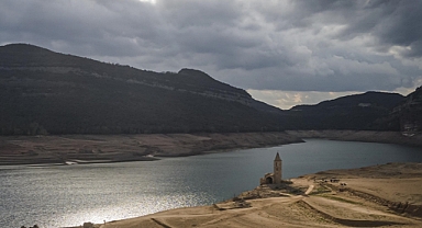 İspanya'da nisanda rekor kıran hava sıcaklıklarına karşı önlem alınıyor