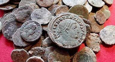 Issız Adada Keşfedilen Sikkeler Arkeologları Şaşırttı