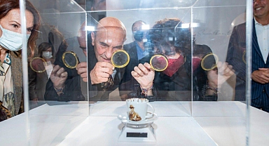 ‘İzindeyiz Atam’ mikro art sergisi 