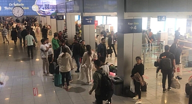 KKTC'de hava trafik kontrolörlerinin grevi nedeniyle aksayan uçuşlar normale döndü