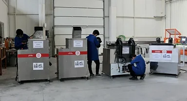 Meslek liseliler yemek artıklarını kedi ve köpek mamasına dönüştüren makine üretti 