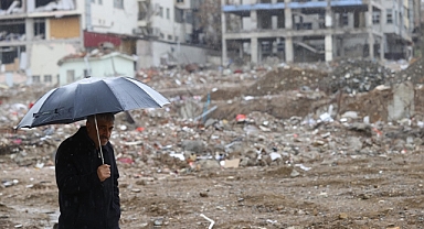Meteorolojiden deprem bölgesi için kuvvetli sağanak uyarısı