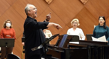 Norveçli şef, elektronik müzikle koro müziği arasında 