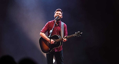 PASSENGER TÜRKİYE’DE İLK KONSERİNİ İŞ SANAT’TA VERDİ