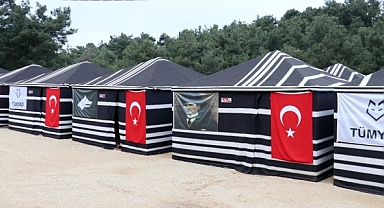 Şehit isimlerini taşıyan kıl çadırlar Hataylı depremzedelerin geçici barınma merkezi oldu 