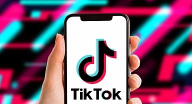 TikTok'taki dizi ve film severler #Neİzlesem'de bir araya geliyor!