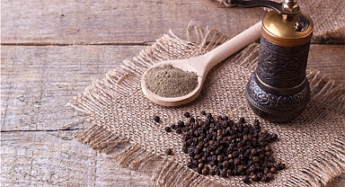 Uyumadan önce 1 bardak karabiberli süt için! Etkisi çok şaşırtacak