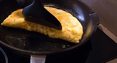 Yıllarca kanser olmaya çalışmışız: Omleti böyle pişirmeyin