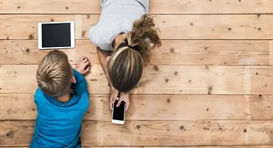 15 yaş altındakilere internet kullanımını yasaklıyorlar 