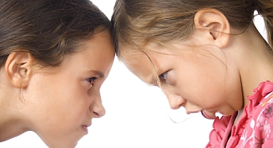 Aileler, kardeş kavgalarında taraf olmaktan kaçınmalı!