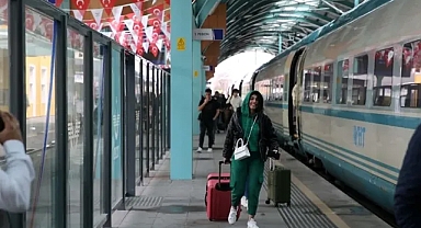 Ankara-Sivas Hızlı Tren Hattı'nda bugüne kadar yaklaşık 110 bin yolcu taşındı