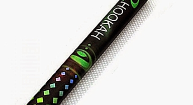 Aromalı, rengarenk ama masum değil! Elektronik sigaralarda korkunç gerçek: Dil altına yerleştiğinde...