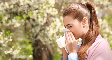 BAHAR ALERJİSİNE İYİ GELEBİLECEK 14 ÖNERİ