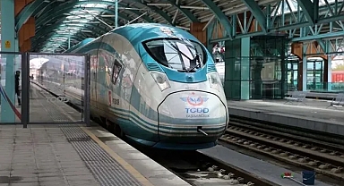 Bakan Karaismailoğlu: Hızlı tren hattıyla Trabzon-Ankara arası 4,5 saate düşecek