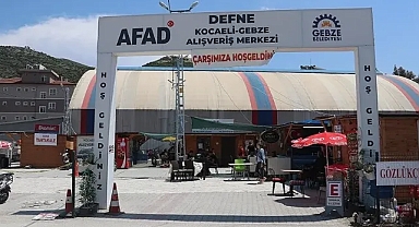 Depremden etkilenen Hatay'da esnaf konteyner çarşılarda hizmet vermeyi sürdürüyor