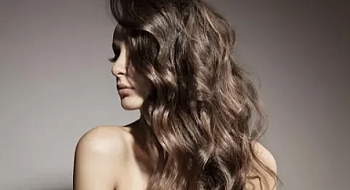 Dökülmeyi %90 azaltıyor! Saçlarınızı belinize kadar uzatacak en etkili yöntem