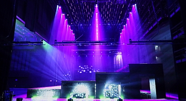  Dünyanın en yeni ve benzersiz sahne teknolojisi AKM’de kullanılıyor 