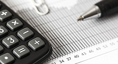 Ekonomistler dünyada yüksek enflasyonun bu yıl süreceğini öngörüyor