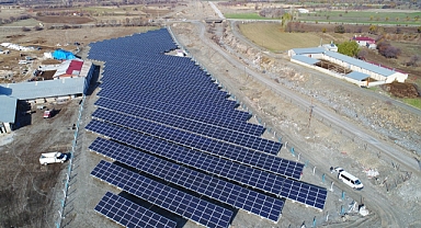 Erzincan OSB'deki yatırımcılar enerji maliyetlerini güneş panelleriyle düşürüyor