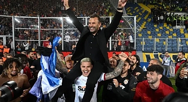 Galatasaray’ın şampiyonluğu coşkuyla kutlanıyor