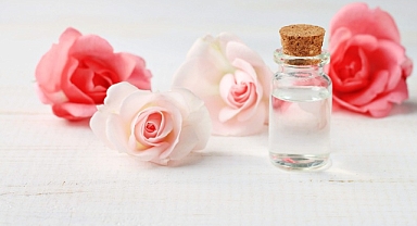 Gül suyunun cilde faydaları nelerdir? Gül suyu cilde nasıl uygulanır?
