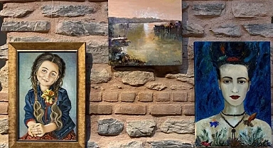 İstanbul Kız Lisesi Sanat Grubu'nun 9. karma sergisi Lale Vakfı'nda açıldı