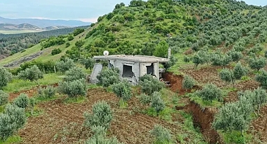 Kahramanmaraş'ta tarım alanlarının sulanmasında kullanılan havuz depremde zarar gördü