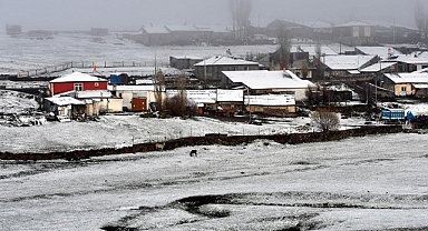 Kars ve Ardahan'da mayısta kar yağdı