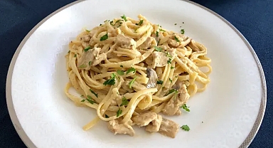 Kremalı Mantarlı Tavuklu Makarna nasıl yapılır?