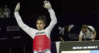 Milli tekvandocu Hatice Kübra İlgün, Bakü'de yarı finale yükseldi