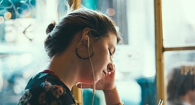 Neden hüzünlü şarkılar dinlemekten zevk alıyoruz?