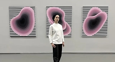 Op art ve nakkaşlık pratiklerinin harmanlandığı 